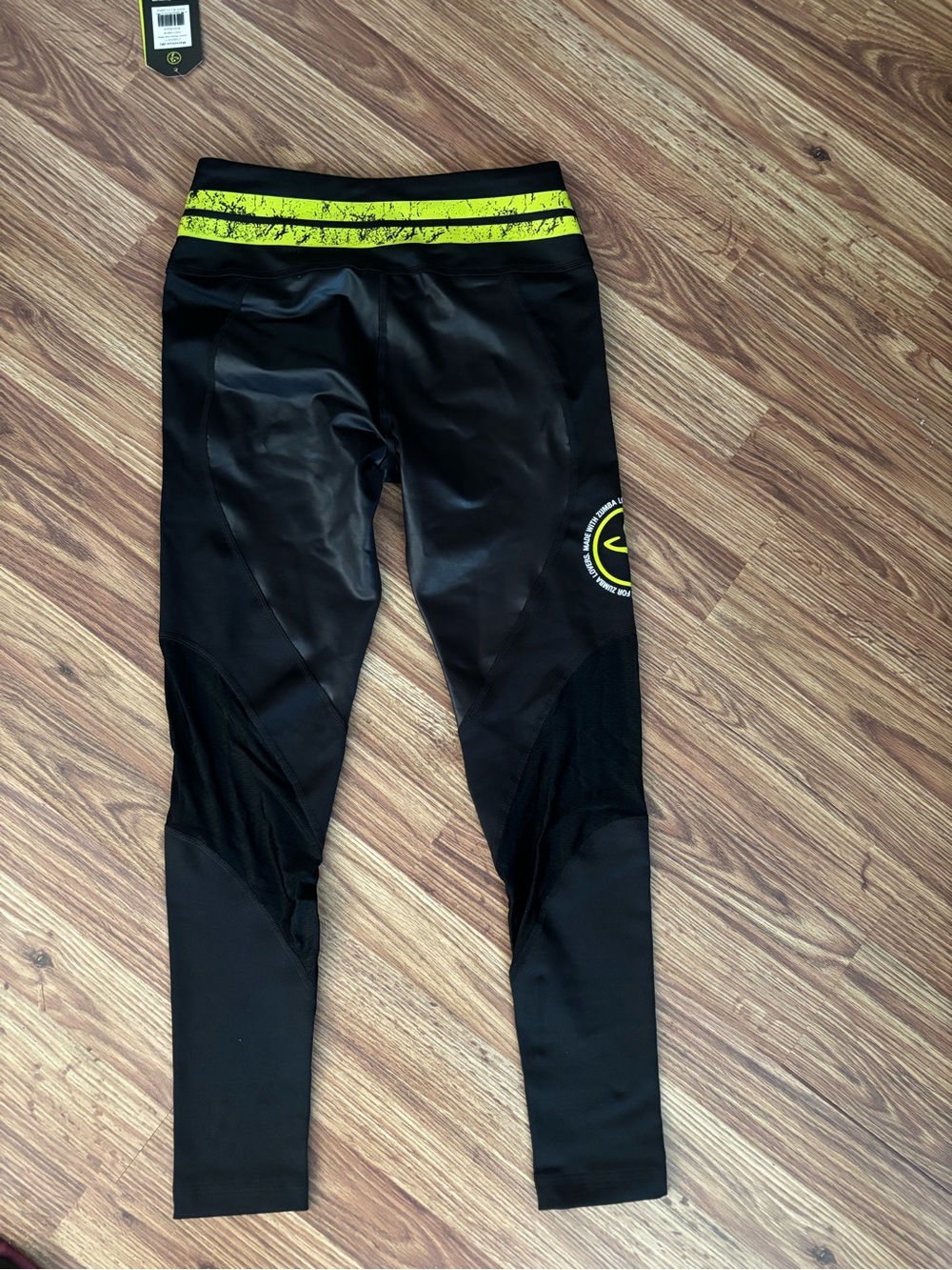 Zumba Black Leggings with Neon Yellow Accents - Picture 3 of 5
